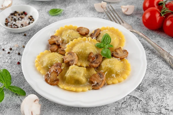 Wein zu Ravioli Med Ricotta Och Svamp: Perfektes Rezept