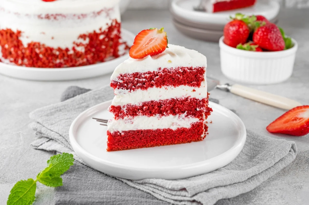 Red Velvet Cake: Ricetta e Abbinamento Vino Perfetto