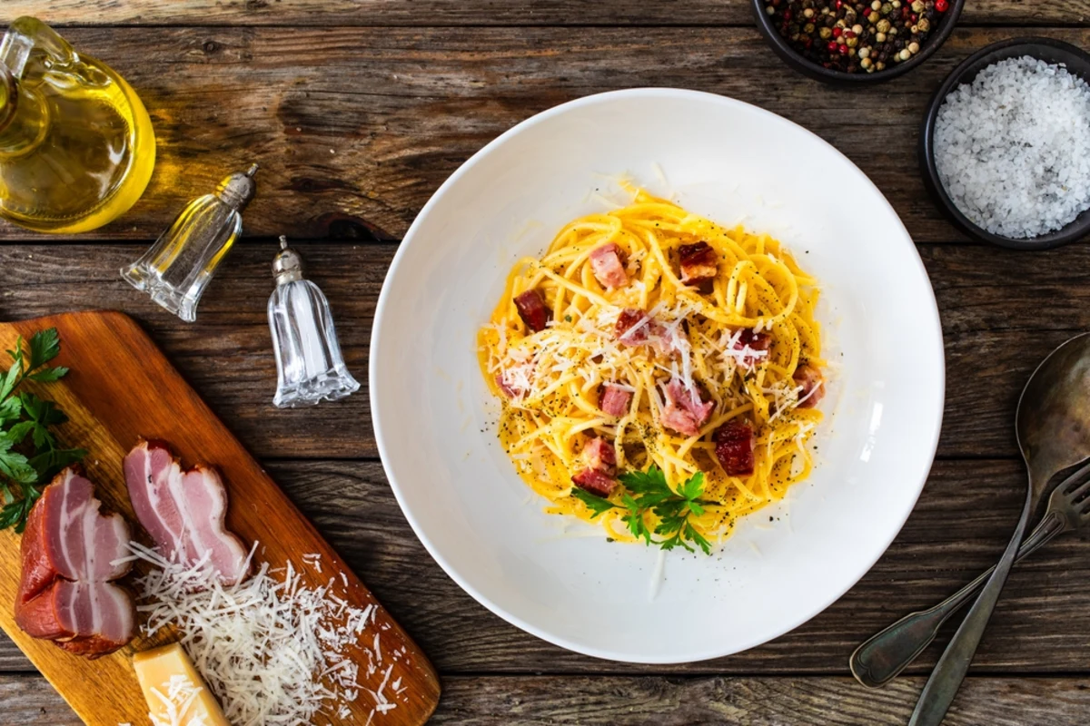 Spaghetti Carbonara Recipe: The Ultimate Guide & Wine Pairing for US Foodies