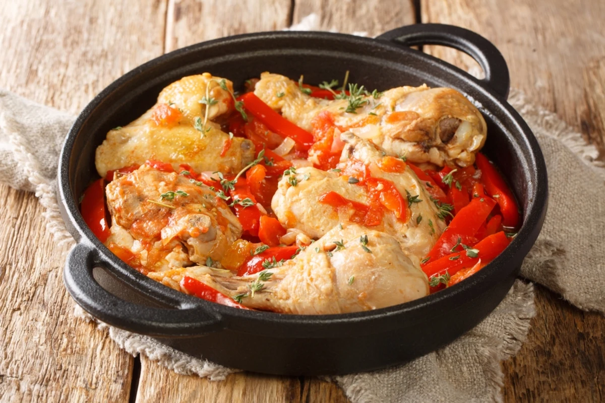 Recette poulet basquaise : classique basque & accords vins