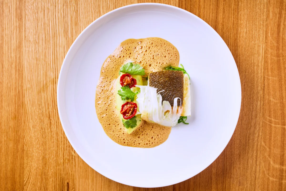 Torskrygg Med Hummerskum: Ricetta Gourmet e Abbinamento Vino Perfetto