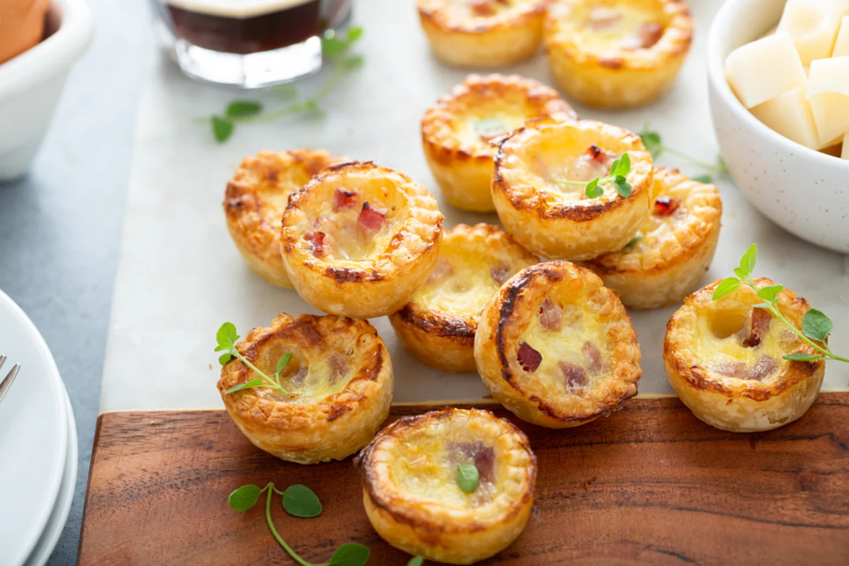 Mini Quiche Lorraine: ricetta e abbinamento vino perfetto per la cucina italiana
